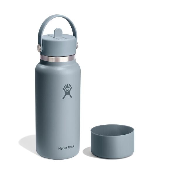 32-oz-straw-bottle-and-boot-bundle-q8 group_199_1.jpg