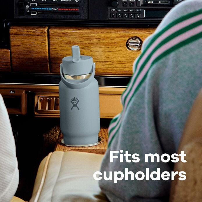 32-oz-travel-bottle-with-flex-straw-cap-w8 hf_s26_wtcfs_apdp_06_8.jpg