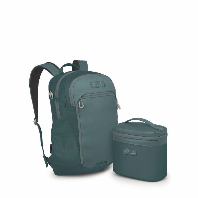 osprey-axis-x-hydro-flask-campus-essentials-bundle-l2 ospreyaxis_hydroflask5l_lunch_bag_f25_side_cascade_10007249_1_3.jpg