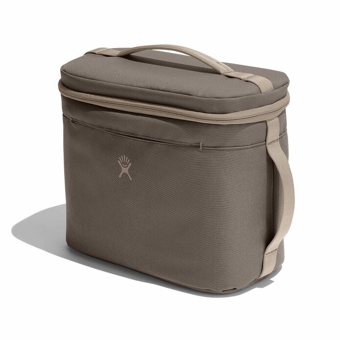 8-l-insulated-lunch-bag-d7 sl8217_8linsulatedlunchbag_sandpiper_angled.jpg